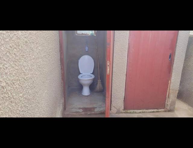 11 BEDROOM HOUSE FOR SALE IN TSAKANE